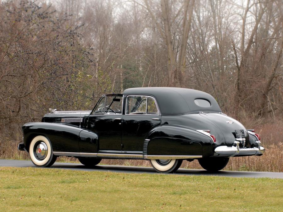 Cadillac Sixty Special Town Car by Derham 1941 года  (фото 2 из 5)